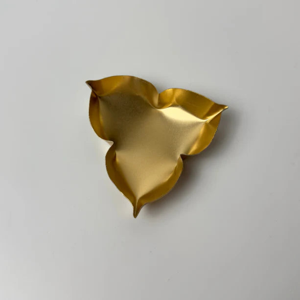 3-Leaf Metal Urli – Gold Finish